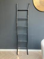 Zwart sier trapje, Doe-het-zelf en Verbouw, Ladders en Trappen, Ophalen, Zo goed als nieuw, Minder dan 2 meter