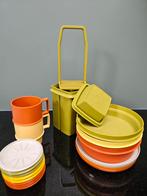 4 Vintage tupperware drinkbekers/ mokken, bordjes en zuurpot, Huis en Inrichting, Keuken | Tupperware, Ophalen of Verzenden, Zo goed als nieuw