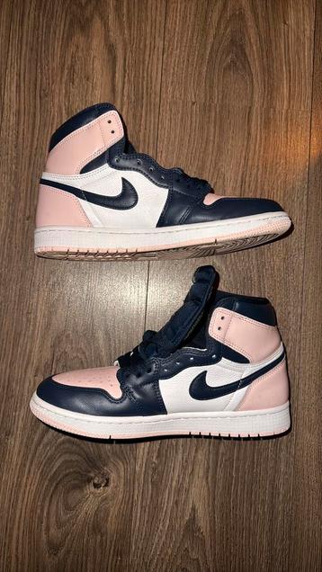Air jordan 1 high atmosphere beschikbaar voor biedingen