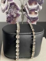Twee zilverkleurige vintage armbanden met strass, Staal, Ophalen of Verzenden, Zo goed als nieuw, Zilver