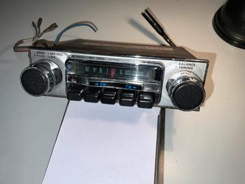 Klassieke FM/AM radio, Model AUX-2340 beschikbaar voor biedingen
