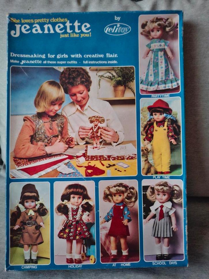 Vintage pop Jeanette by telitoy, Verzamelen, Poppen, Zo goed als nieuw, Pop, Ophalen of Verzenden