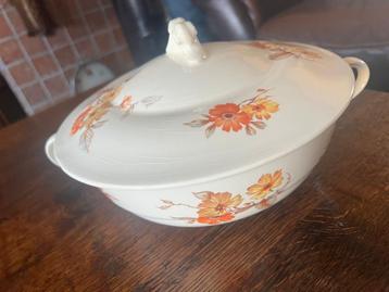 antiek servies beschikbaar voor biedingen