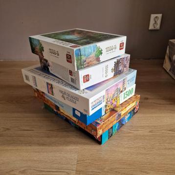Stapel puzzels beschikbaar voor biedingen