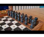 Schaakspel Hand carved massief Hout 1960-1970 gedetailleerd, Ophalen of Verzenden, Zo goed als nieuw, H, H