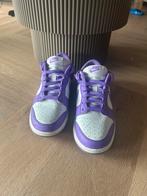 Nike dunk low paars, Ophalen of Verzenden, Zo goed als nieuw, Overige kleuren, Sneakers of Gympen