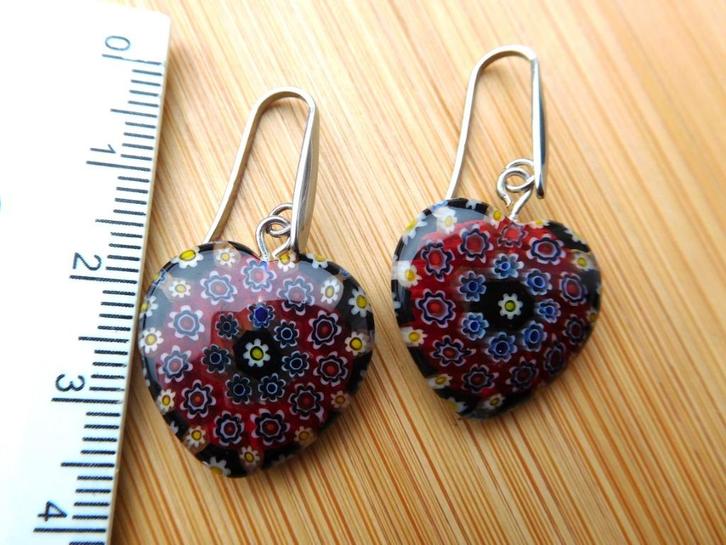 Millefiori hartjes (H24502), Sieraden, Tassen en Uiterlijk, Oorbellen, Nieuw, Hangers, Glas, Ophalen of Verzenden