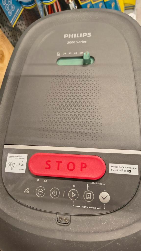 Philips Robotmaaier, Tuin en Terras, Robotmaaiers, Gebruikt, 20 tot 25 cm, Bestuurbaar via app, Ophalen