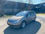 🚗 PEUGEOT 307 1.6 16V BJ 2003 7 PERSOONS OP KENTEKEN
🚗, Auto's, 970 kg, 1600 cc, 500 kg, 700 kg