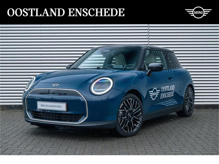 MINI Hatchback Cooper E / Favoured / Pakket L / 18" Night Fl, Auto's, Mini, Bedrijf, Te koop, Cooper, Alarm, Head-up Display, Isofix