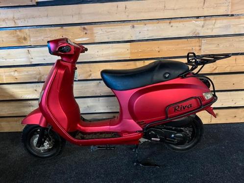 BTC Bromscooter Riva (bj 2019), Fietsen en Brommers, Brommers | Overige merken, Gebruikt