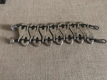 Uno de 50 armband (150) beschikbaar voor biedingen
