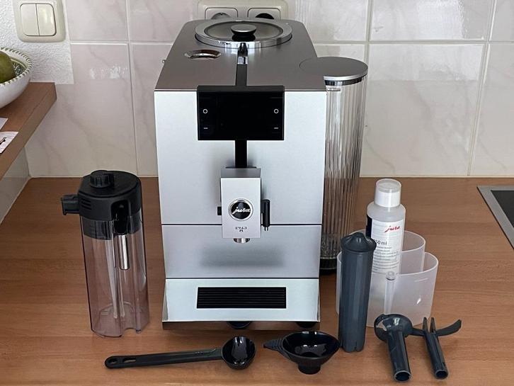 Jura ENA 8 Metropolitan Black - onderhoudsbeurt gehad, Witgoed en Apparatuur, Koffiezetapparaten, Zo goed als nieuw, Gemalen koffie