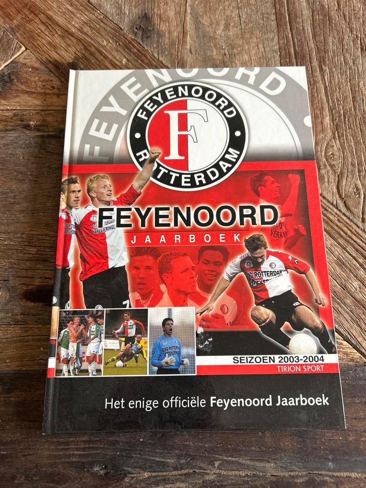 Feyenoord Jaarboek 2003-2004, Boeken, Sportboeken, Zo goed als nieuw, Balsport, Ophalen of Verzenden