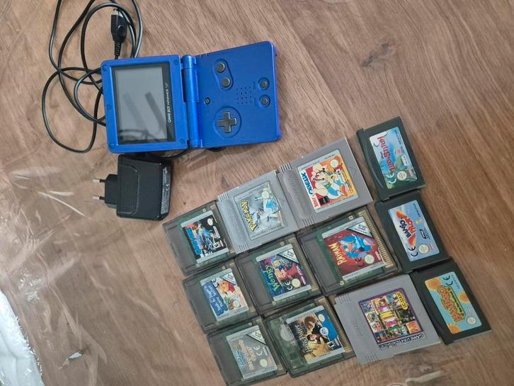 Gameboy advance SP incl games, Spelcomputers en Games, Spelcomputers | Nintendo Game Boy, Gebruikt, Game Boy Advance SP, Met games