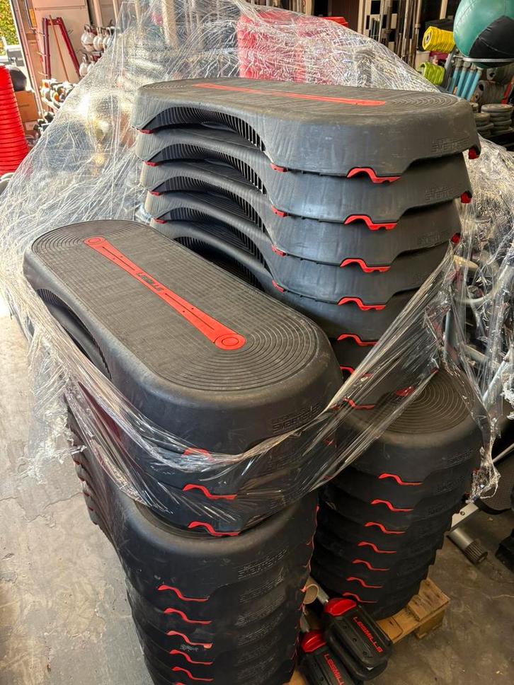 Les mills smart step steps 20 x, Sport en Fitness, Fitnessmaterialen, Gebruikt, Stepbank, Ophalen