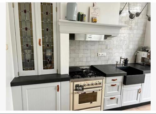 Landelijke keuken incl Boretti fornuis + natuursteen blad, Huis en Inrichting, Keuken | Complete keukens, Gebruikt, Enkelwandige keuken