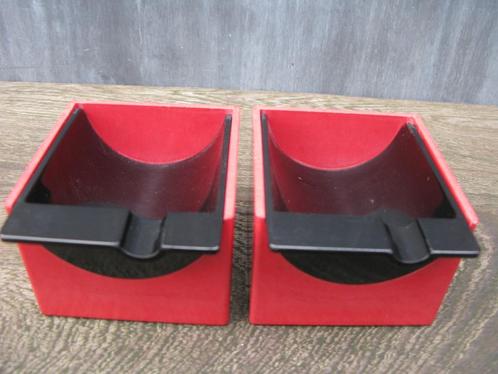 2X ASBAK "PIN" PLASTICS INTERNATIONAL ASHTRAY, Antiek en Kunst, Kunst | Designobjecten, Ophalen of Verzenden