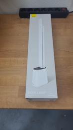 Oplaadbare Nieuwe Witte Bureaulamp Wit met USB kabel, Nieuw, Ophalen of Verzenden, Minimalistisch, Metaal
