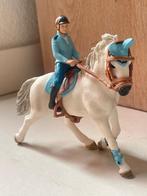 Schleich tournament rider met Hanoverian mare horse club set, Ophalen of Verzenden, Zo goed als nieuw