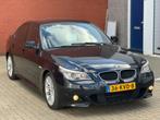 BMW 5-Serie 2.0 520I AUT 2010 Zwart zeer complete auto!, Auto's, Origineel Nederlands, Te koop, 1465 kg, 5 stoelen