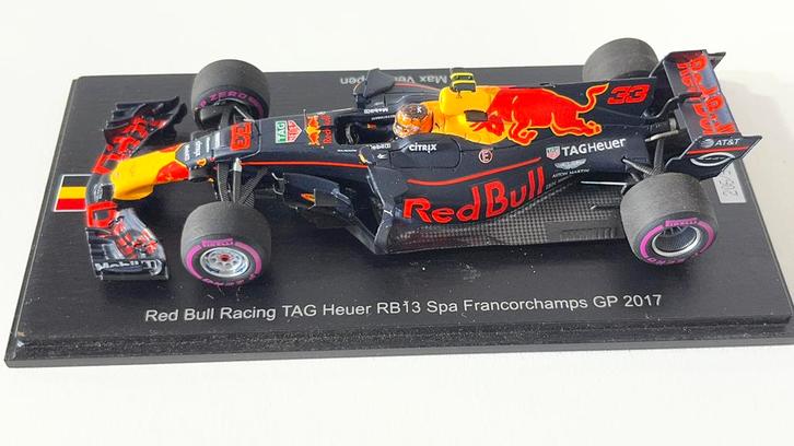 Max Verstappen RB13 Spa 2017 – Gelimiteerde Oplage (205/500), Hobby en Vrije tijd, Modelauto's | 1:43, Nieuw, Auto, Overige merken