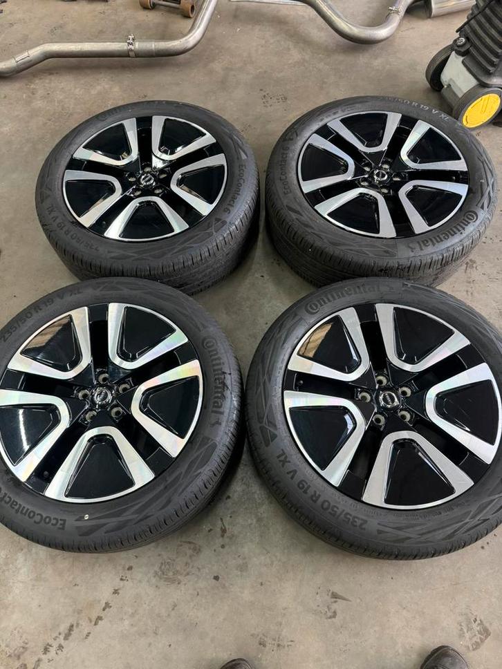 Volvo xc40 velgen 19inch banden 235/50R19 conti, Auto-onderdelen, Banden en Velgen, Banden en Velgen, Zomerbanden, 19 inch, 235 mm