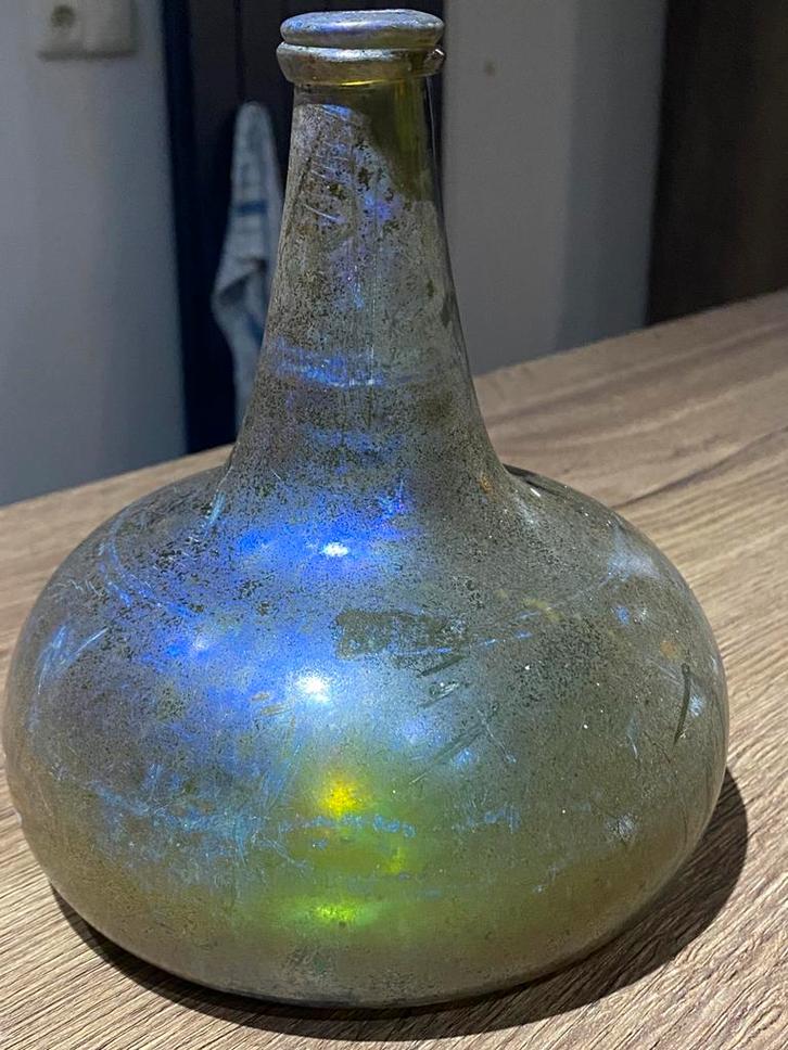 Antieke zeldzame kattekop fles,  datering 17 eeuws, Antiek en Kunst, Antiek | Glas en Kristal, Ophalen of Verzenden