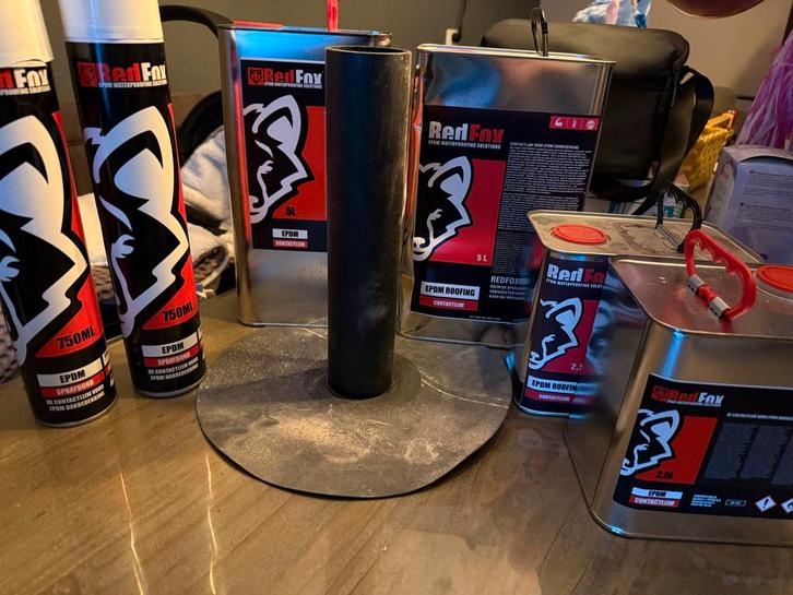 EPDM Lijm 15L + 2 Spuitbussen + Dakdoorvoer, Doe-het-zelf en Verbouw, Verf, Beits en Lak, Nieuw, Lak, 15 tot 20 liter, Overige kleuren