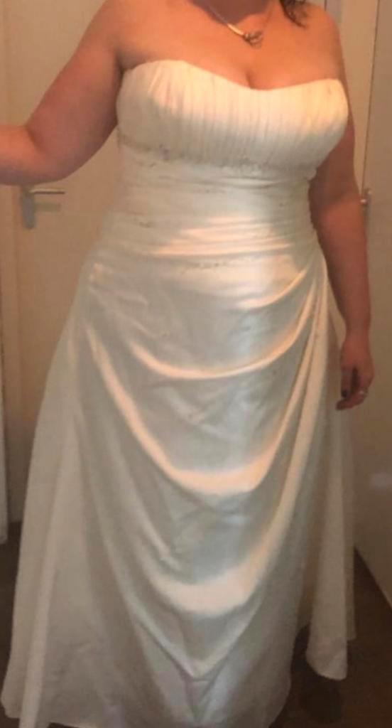 Trouwjurk maat 48-52, Kleding | Dames, Trouwkleding en Trouwaccessoires, Zo goed als nieuw, Trouwjurk, Wit, Ophalen