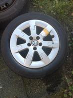 185x60xr15 winterbanden polo 2012, Auto diversen, Wieldoppen, Ophalen of Verzenden, Zo goed als nieuw