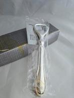 Zilveren Flesopener, Ophalen