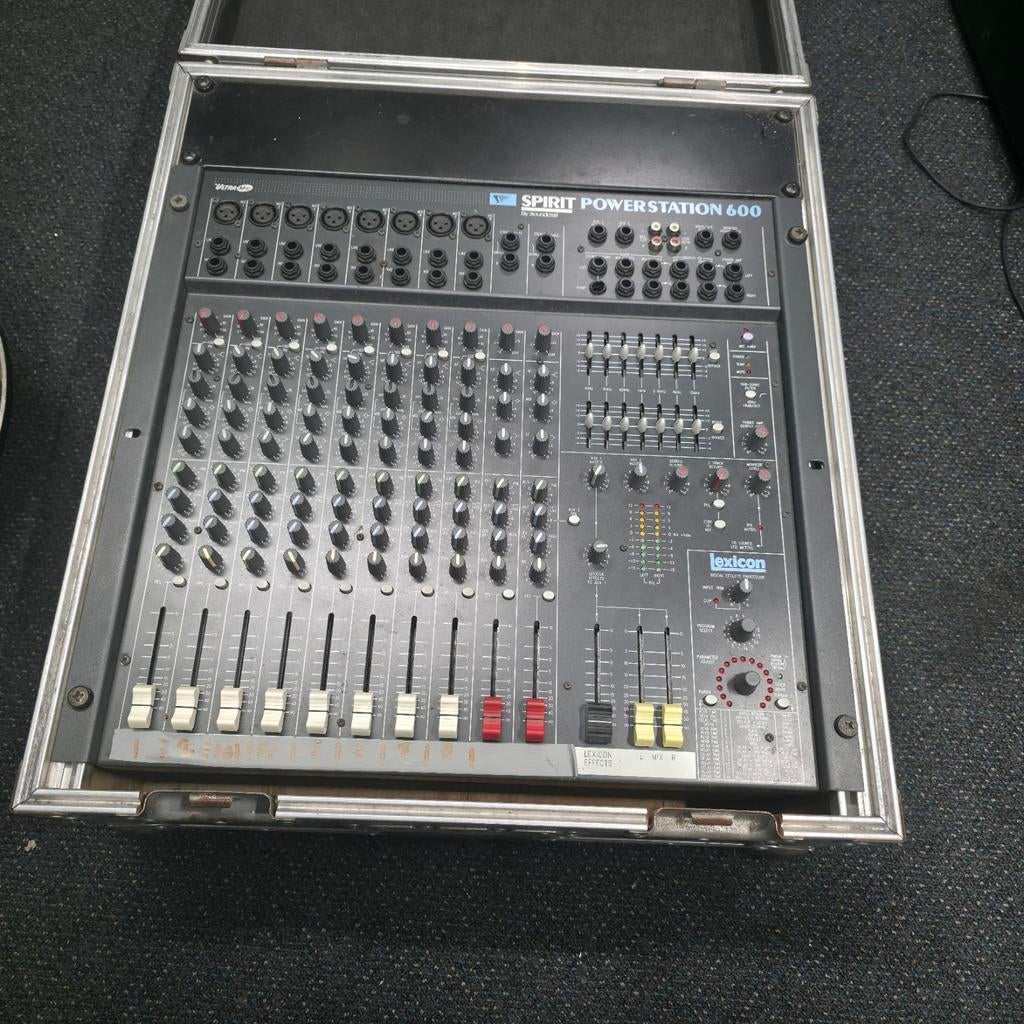 POWERSTATION 600 powered mixer  met lexicon effecten, Ophalen, 120 watt of meer, Overige typen, Overige merken