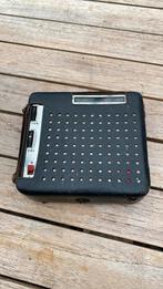Kleine transistor radio in hoes, Antiek en Kunst, Ophalen of Verzenden