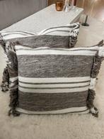 Dutch Decor Stijlvol & Comfortabel, Huis en Inrichting, Woonaccessoires | Kussens, Ophalen, Zo goed als nieuw, Bruin, Vierkant