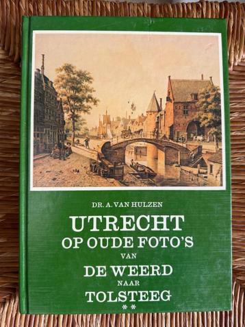 Utrecht op Oude Foto's - van de Weerd naar Tolsteeg beschikbaar voor biedingen