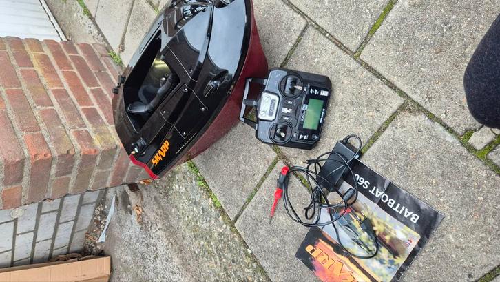 Skarp 60 voerboot met GPS pilot met tas, Watersport en Boten, Hengelsport | Karpervissen, Zo goed als nieuw, Overige typen, Ophalen of Verzenden
