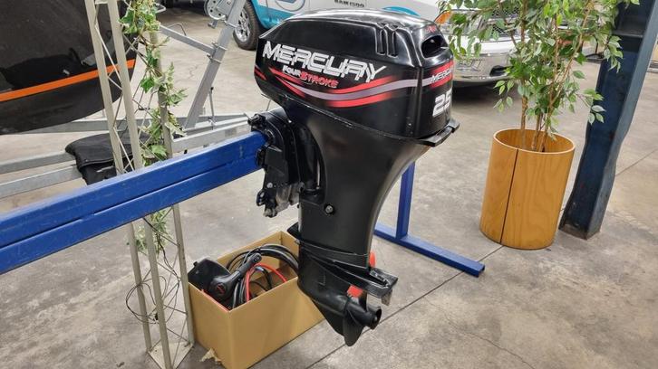 Mercury 25pk 4-takt langstaart powertrim afst bed., Auto-onderdelen, Motor en Toebehoren, Gebruikt