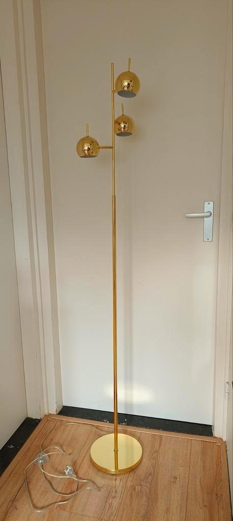 Gouden MADE Vloerlamp - Draaibare Bollen, Huis en Inrichting, Lampen | Vloerlampen, Zo goed als nieuw, 150 tot 200 cm, Metaal