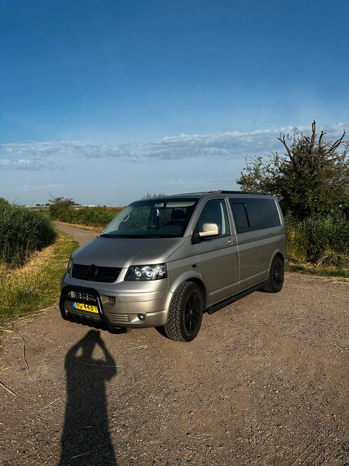 Volkswagen 2004 Bruin. Camperbus t5, Caravans en Kamperen, Campers, Particulier, tot en met 3, Buscamper of Camperbus, Volkswagen