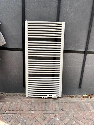 Handdoek radiator  beschikbaar voor biedingen