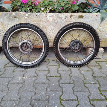 Yamaha FS1 één Velg  beschikbaar voor biedingen