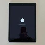 iPad Air (1st gen) incl. case en keyboard case, 16 GB, Grijs, Wi-Fi, Apple iPad Air