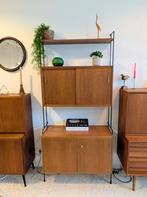 Vintage wandkast jaren 60 in zeer goede staat, Huis en Inrichting, Kasten | Wandmeubels, Ophalen of Verzenden, Zo goed als nieuw