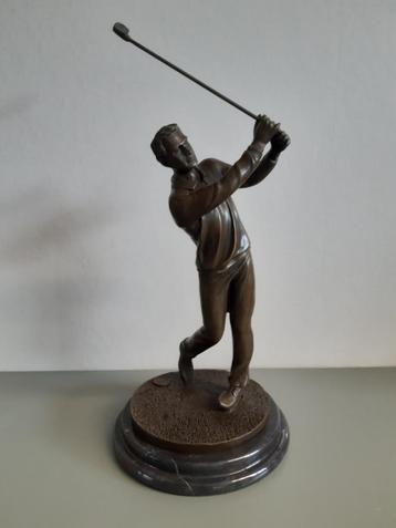 Bronzen sculpture van Golfer in actie  beschikbaar voor biedingen