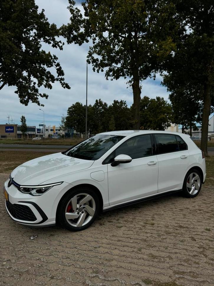 Volkswagen Golf 1.4 Ehybrid 245pk DSG 2021 Wit, Auto's, Volkswagen, Particulier, Golf, 360° camera, 4x4, Achteruitrijcamera, Adaptive Cruise Control