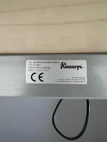 Kinnarps Zit-sta bureau met BachMann stopcontact, 6 stuks - afbeelding 2