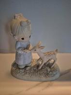 Lieflijk beeldje meisje met hert, Verzamelen, Beelden en Beeldjes, Ophalen of Verzenden, Zo goed als nieuw, Dier