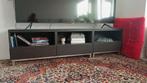 GRATIS Tv-meubel zwart met zilvergrijze pootjes – 180x40x50, Ophalen, Gebruikt, 150 tot 200 cm, Minder dan 100 cm
