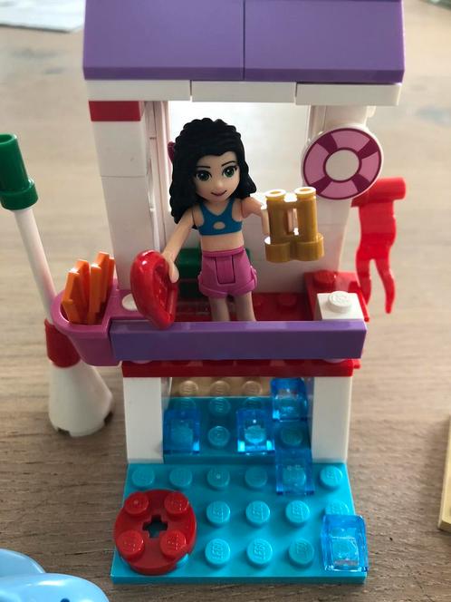 41028 LEGO Friends Emma's Reddingspost, Kinderen en Baby's, Speelgoed | Duplo en Lego, Zo goed als nieuw, Lego, Complete set, Ophalen of Verzenden